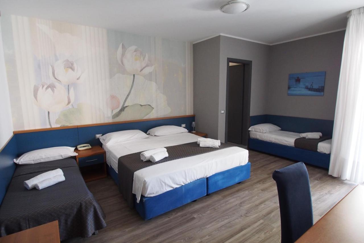 Hotel Bella Venezia Mare Lignano Sabbiadoro Eksteriør billede