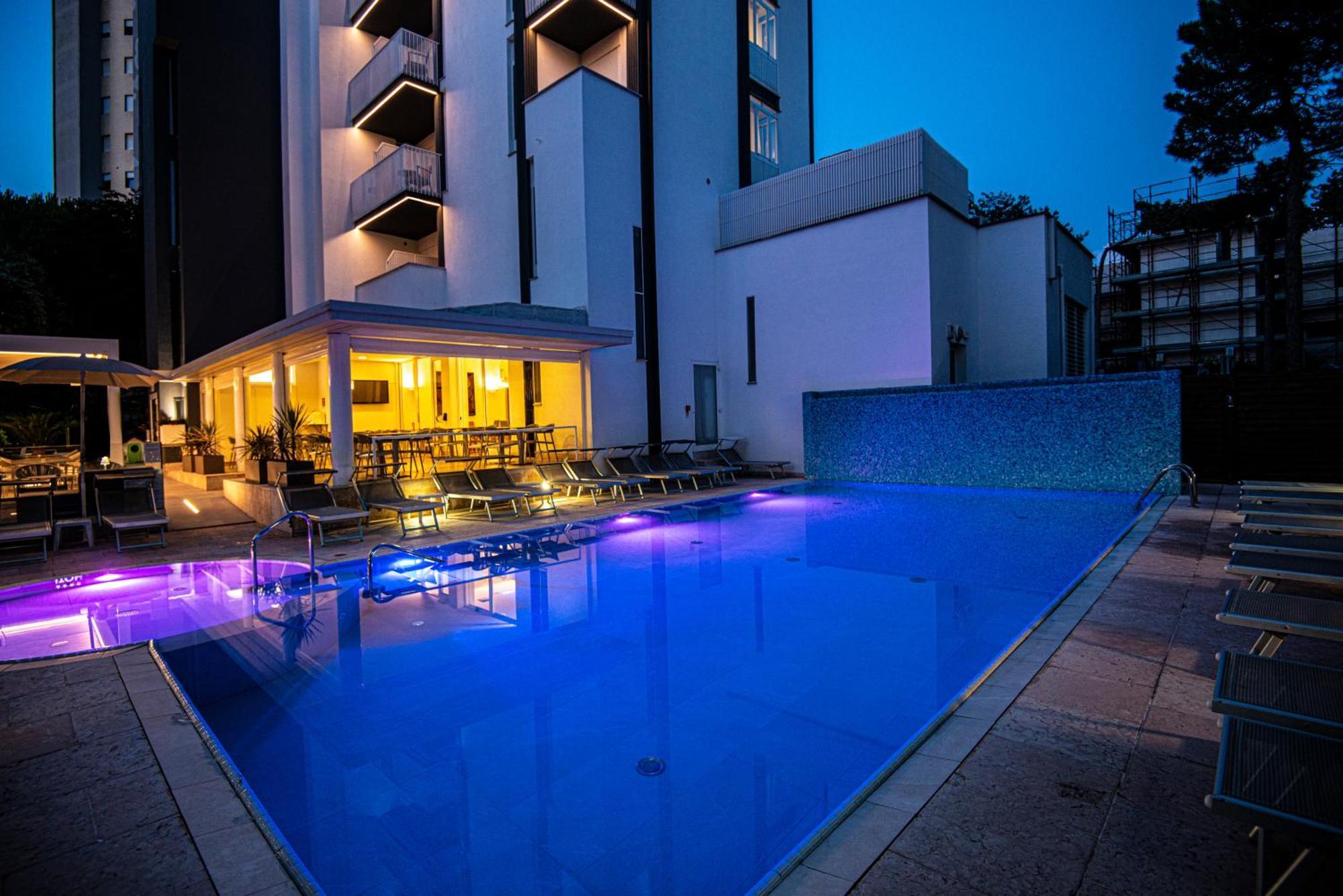Hotel Bella Venezia Mare Lignano Sabbiadoro Eksteriør billede