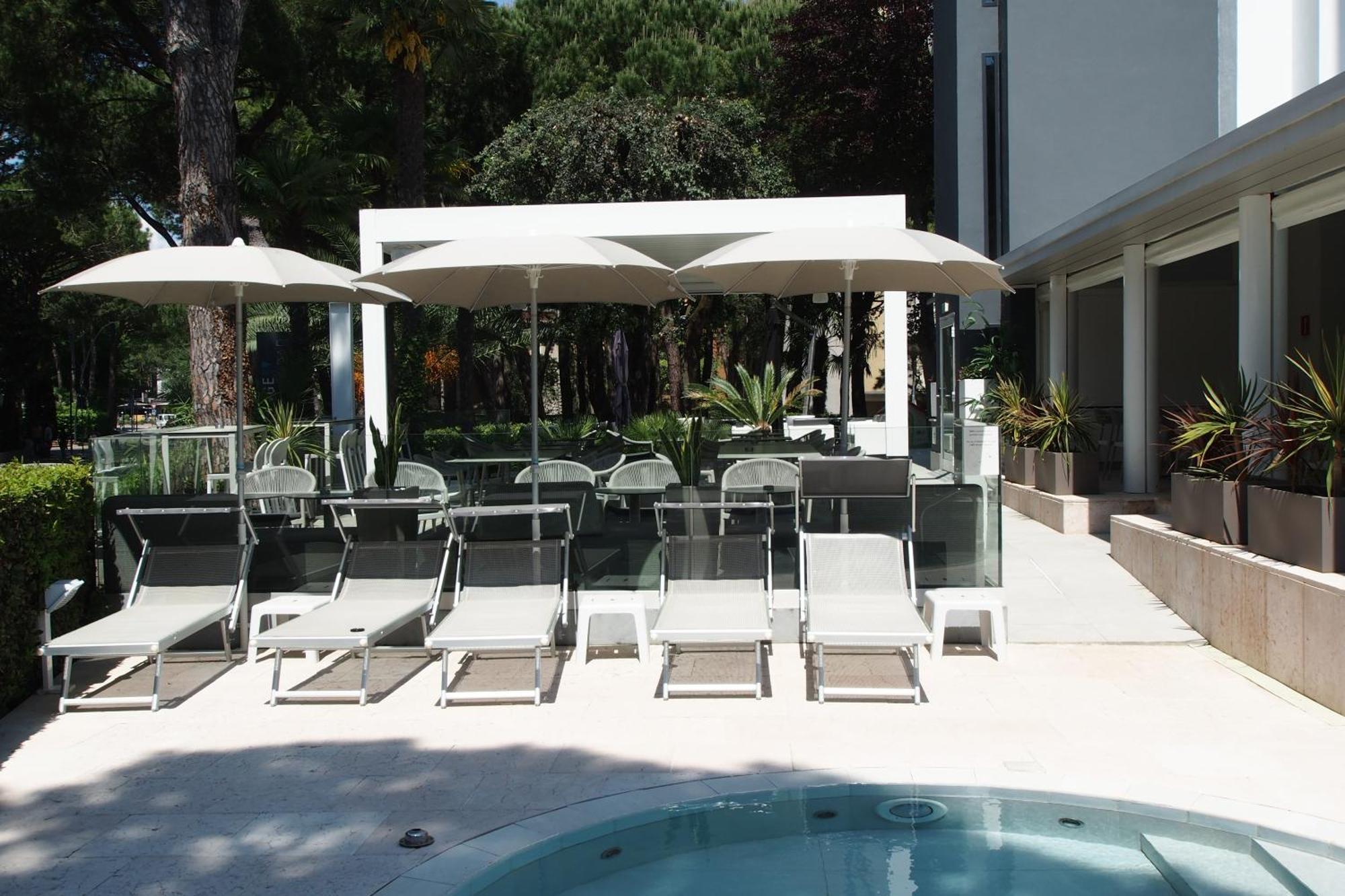 Hotel Bella Venezia Mare Lignano Sabbiadoro Eksteriør billede
