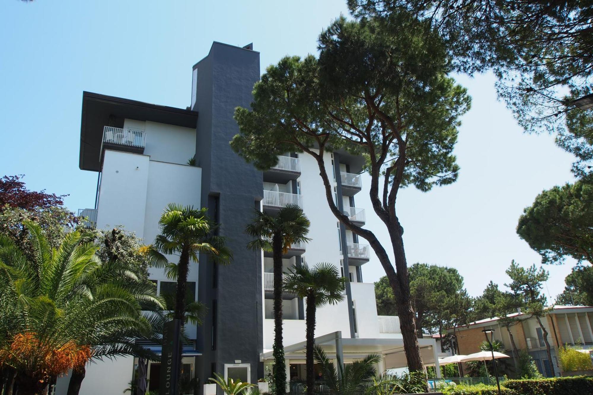 Hotel Bella Venezia Mare Lignano Sabbiadoro Eksteriør billede