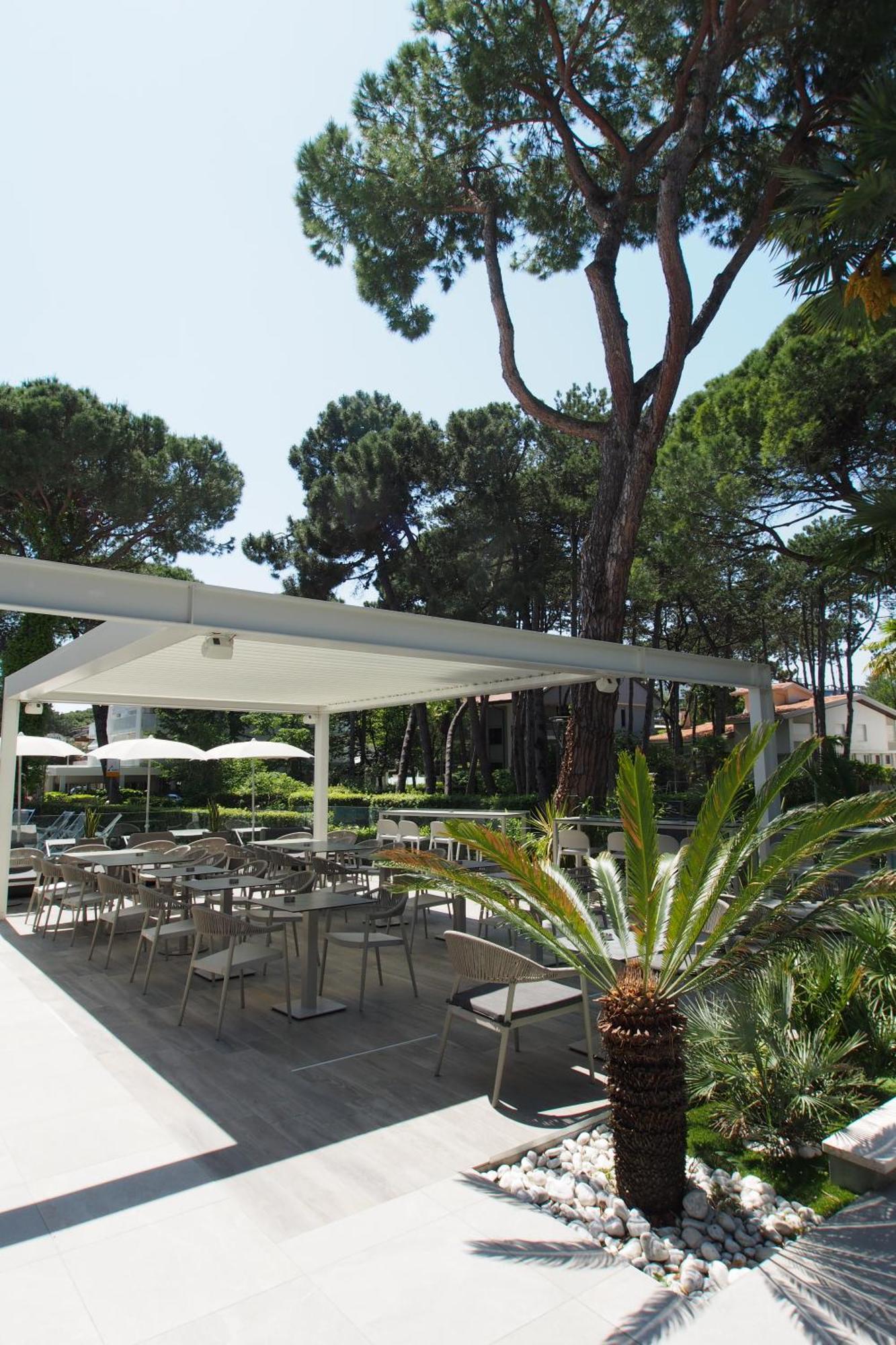Hotel Bella Venezia Mare Lignano Sabbiadoro Eksteriør billede