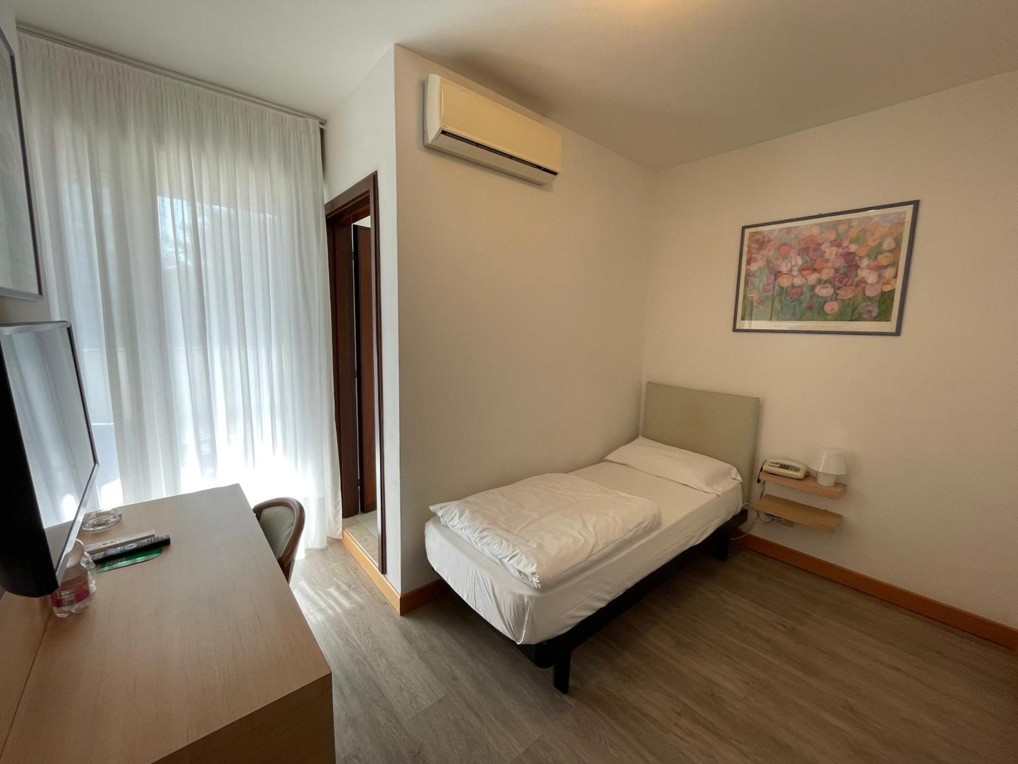 Hotel Bella Venezia Mare Lignano Sabbiadoro Eksteriør billede
