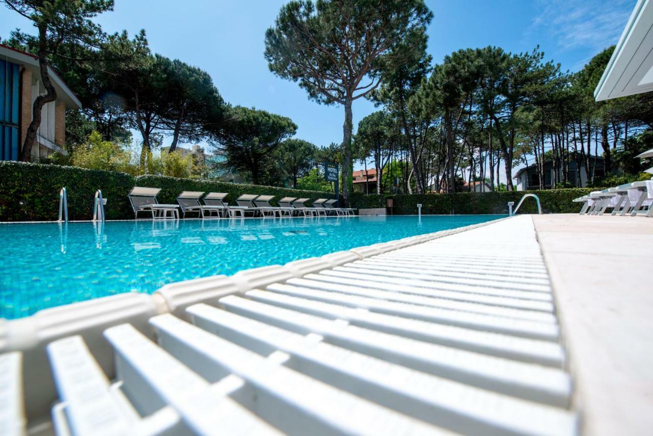 Hotel Bella Venezia Mare Lignano Sabbiadoro Eksteriør billede